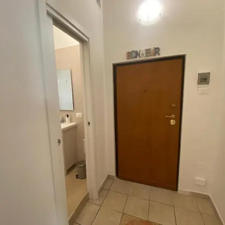 Newhouse Class 2 Bari